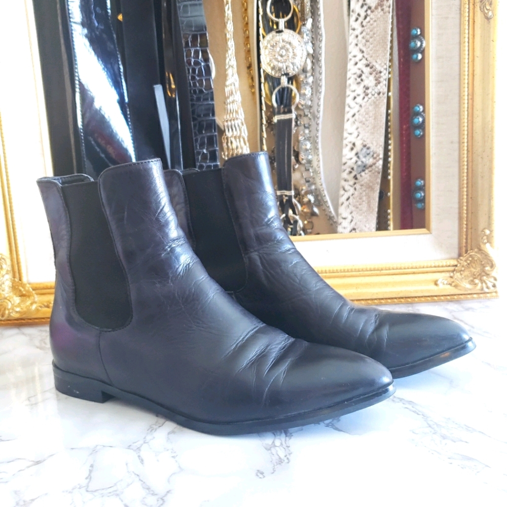 Tony Bianco "Duval" chelsea boot